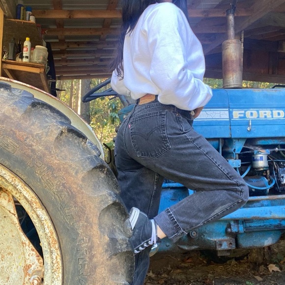 Sold - Picture 2 of 6